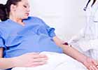 Doctor-takes-blood-at-the-pregnant-woman_1